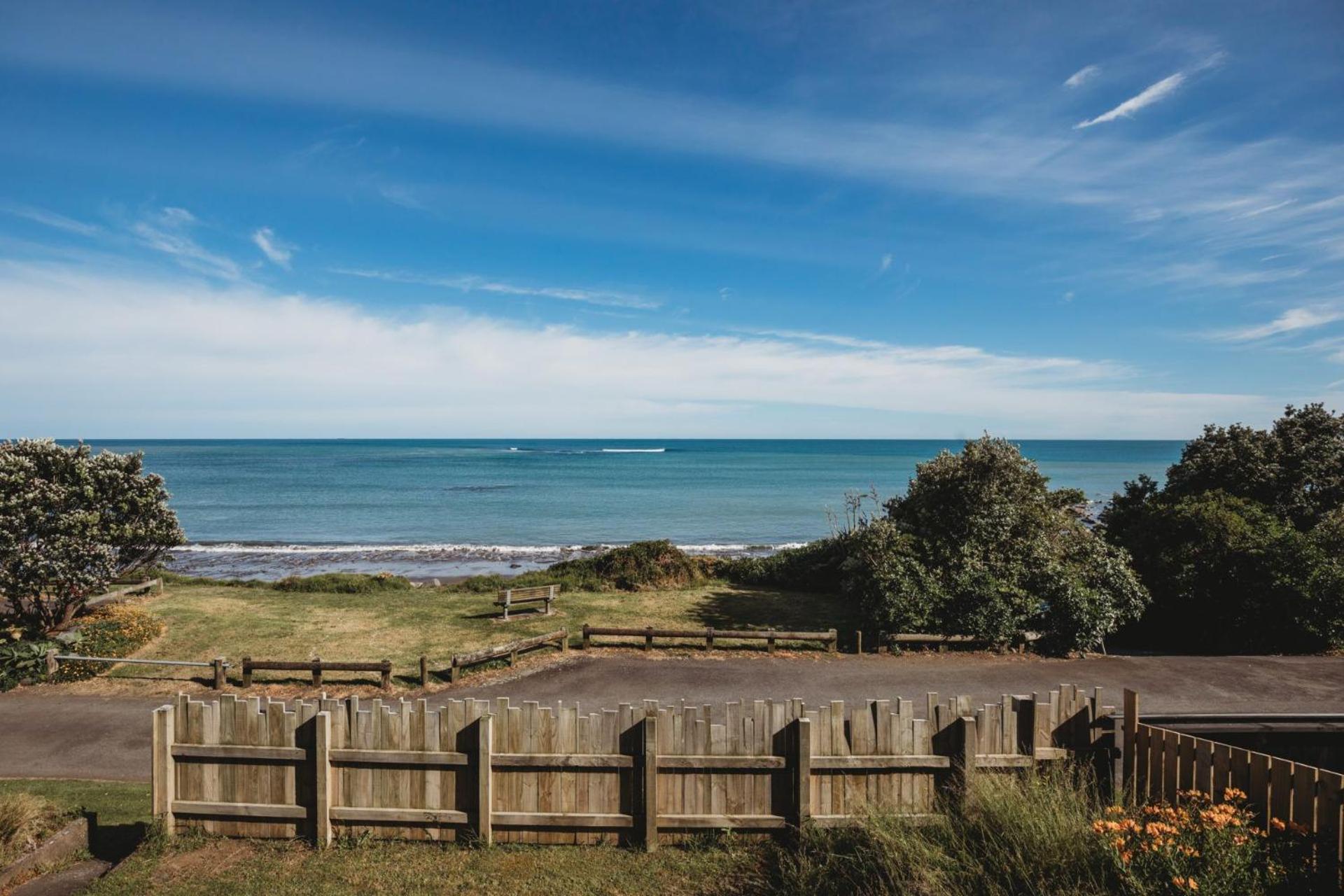 Wow On Wanaka Bay Leilighet New Plymouth Eksteriør bilde