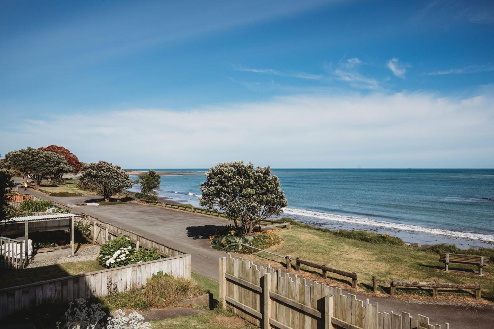 Wow On Wanaka Bay Leilighet New Plymouth Eksteriør bilde