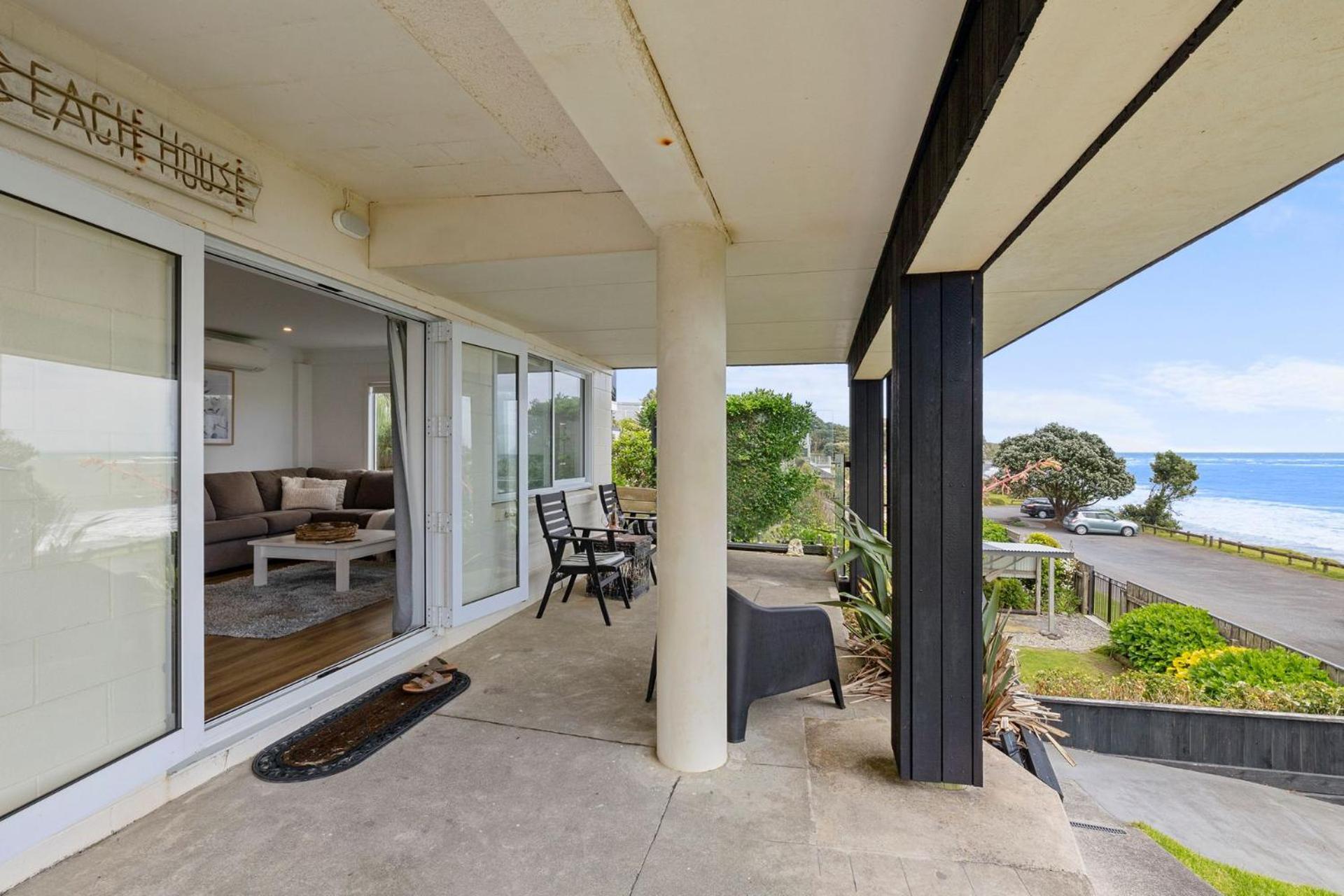 Wow On Wanaka Bay Leilighet New Plymouth Eksteriør bilde