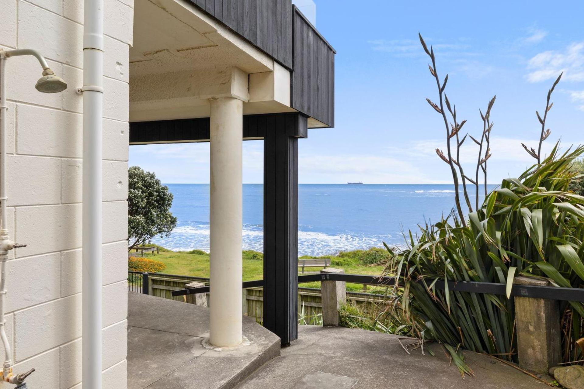 Wow On Wanaka Bay Leilighet New Plymouth Eksteriør bilde