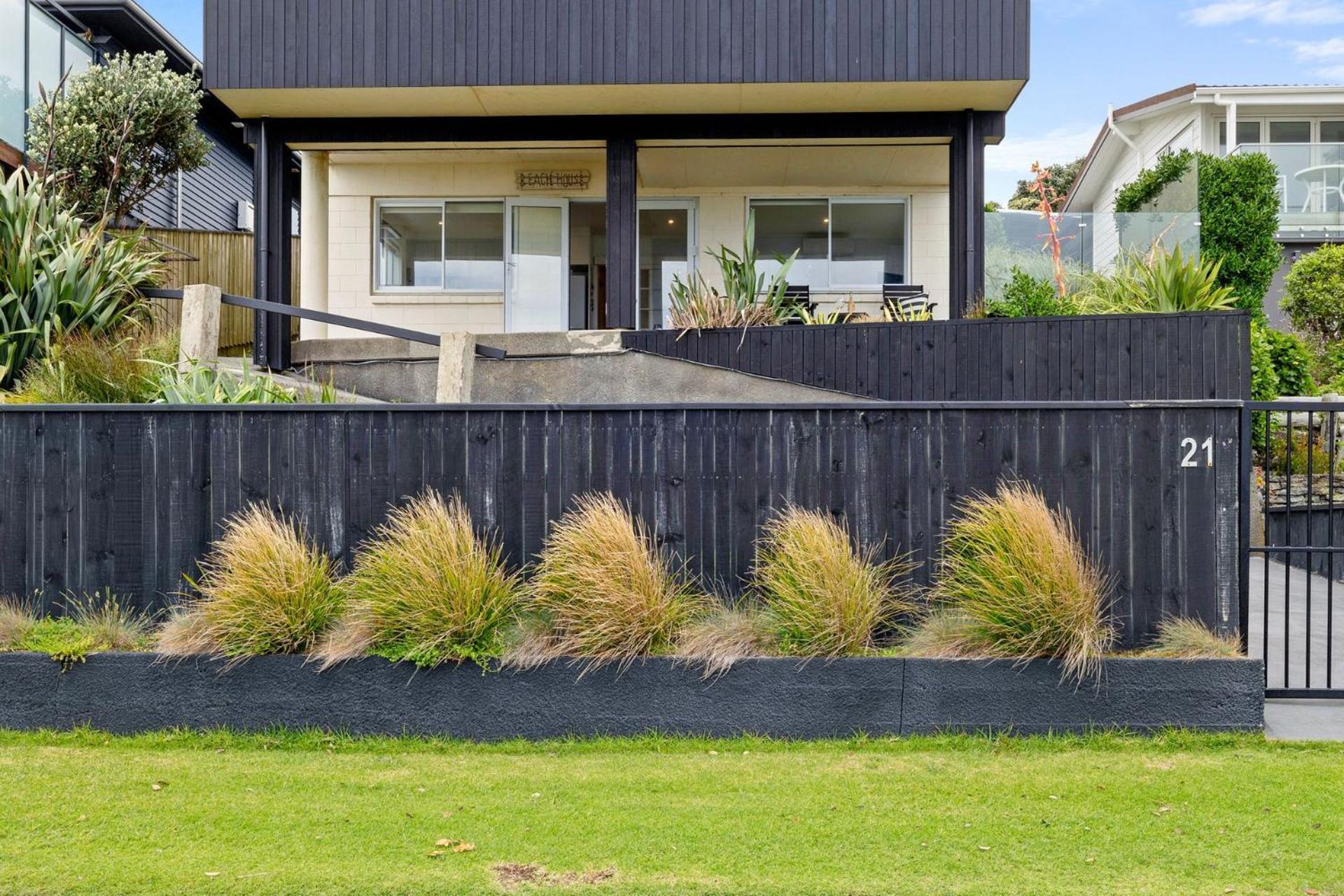 Wow On Wanaka Bay Leilighet New Plymouth Eksteriør bilde